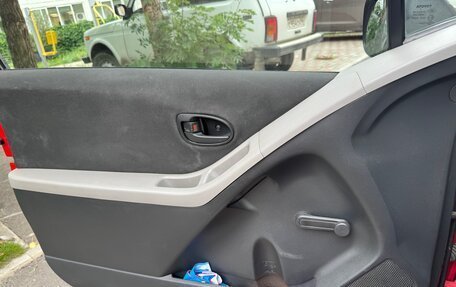 Toyota Yaris III рестайлинг, 2007 год, 600 000 рублей, 9 фотография