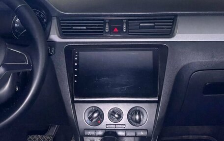 Skoda Rapid I, 2017 год, 1 100 000 рублей, 14 фотография