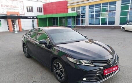 Toyota Camry, 2018 год, 3 150 000 рублей, 2 фотография