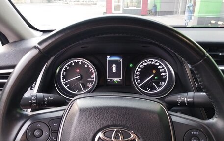 Toyota Camry, 2018 год, 3 150 000 рублей, 24 фотография