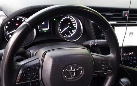 Toyota Camry, 2018 год, 3 150 000 рублей, 27 фотография