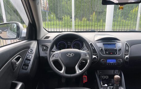 Hyundai ix35 I рестайлинг, 2011 год, 1 099 000 рублей, 11 фотография