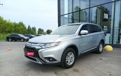 Mitsubishi Outlander III рестайлинг 3, 2019 год, 2 298 900 рублей, 1 фотография