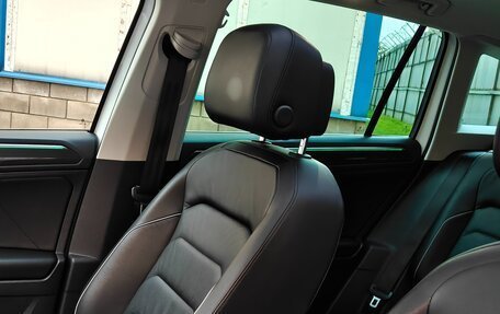 Volkswagen Tiguan II, 2018 год, 2 600 000 рублей, 11 фотография