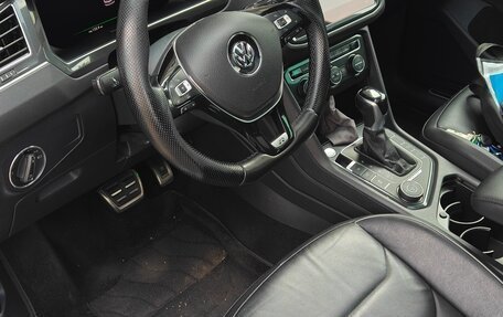Volkswagen Tiguan II, 2018 год, 2 600 000 рублей, 12 фотография
