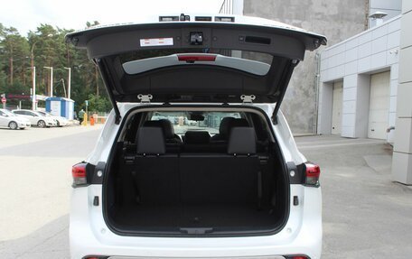 Toyota Highlander, 2025 год, 5 450 000 рублей, 27 фотография