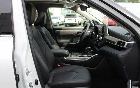 Toyota Highlander, 2025 год, 5 450 000 рублей, 31 фотография