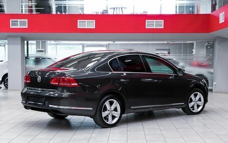 Volkswagen Passat B7, 2011 год, 819 000 рублей, 3 фотография