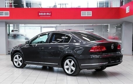 Volkswagen Passat B7, 2011 год, 819 000 рублей, 2 фотография