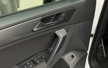 Volkswagen Tiguan II, 2019 год, 2 899 000 рублей, 17 фотография