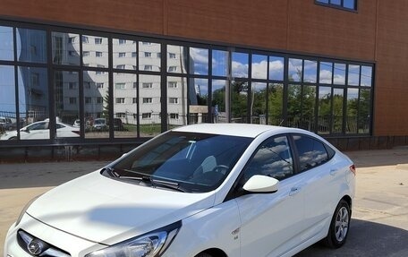 Hyundai Solaris II рестайлинг, 2014 год, 1 150 000 рублей, 1 фотография