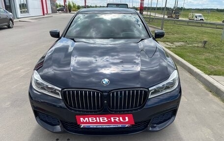 BMW 7 серия, 2015 год, 4 200 000 рублей, 2 фотография