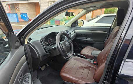 Mitsubishi Outlander III рестайлинг 3, 2012 год, 1 600 000 рублей, 7 фотография