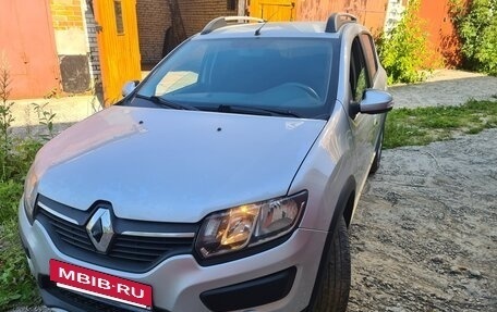 Renault Sandero II рестайлинг, 2015 год, 1 200 000 рублей, 10 фотография