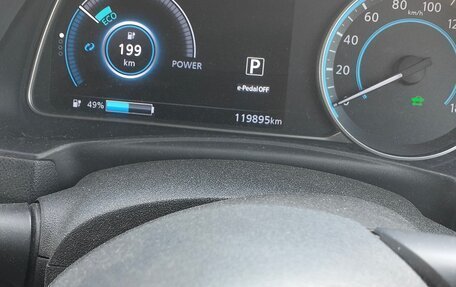 Nissan Leaf II, 2018 год, 1 890 000 рублей, 6 фотография