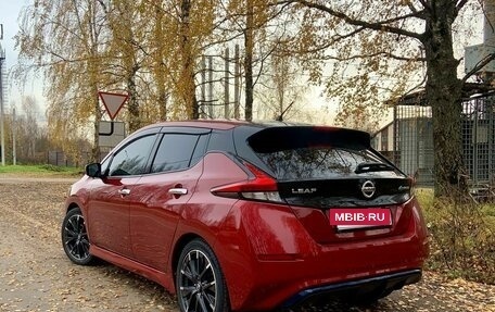 Nissan Leaf II, 2018 год, 1 890 000 рублей, 3 фотография
