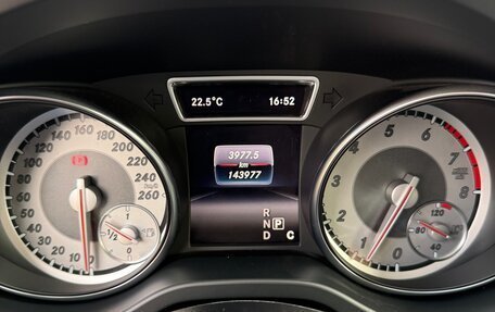 Mercedes-Benz GLA, 2016 год, 1 950 000 рублей, 13 фотография