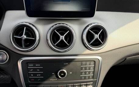 Mercedes-Benz GLA, 2016 год, 1 950 000 рублей, 16 фотография