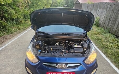 Hyundai Solaris II рестайлинг, 2011 год, 730 000 рублей, 7 фотография