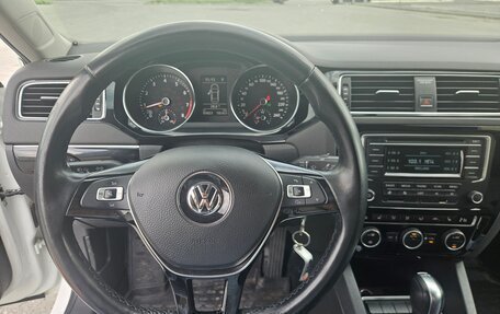 Volkswagen Jetta VI, 2016 год, 1 350 000 рублей, 13 фотография