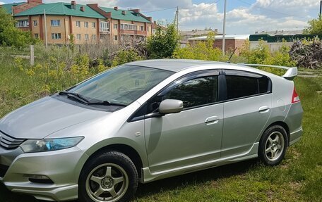 Honda Insight II рестайлинг, 2010 год, 950 000 рублей, 10 фотография