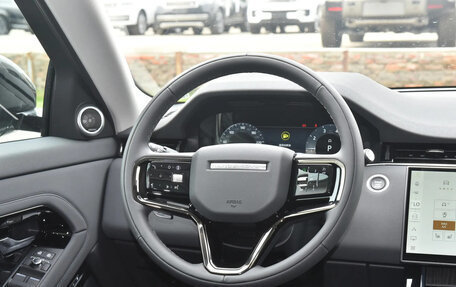 Land Rover Range Rover Evoque II, 2024 год, 5 490 000 рублей, 8 фотография