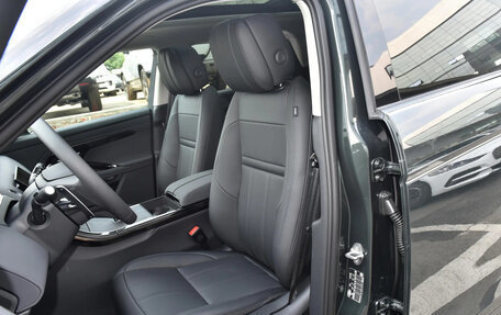 Land Rover Range Rover Evoque II, 2024 год, 5 490 000 рублей, 12 фотография