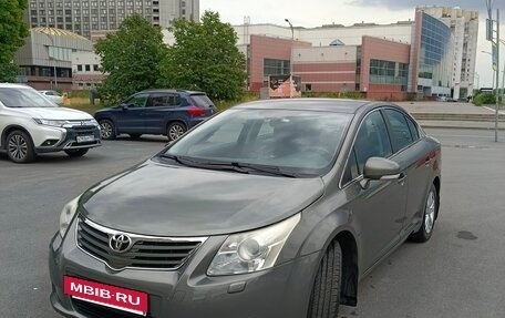 Toyota Avensis III рестайлинг, 2009 год, 820 000 рублей, 2 фотография
