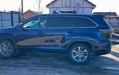 Toyota Highlander III, 2014 год, 3 100 000 рублей, 2 фотография