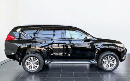 Mitsubishi Pajero Sport III рестайлинг, 2017 год, 2 449 000 рублей, 6 фотография