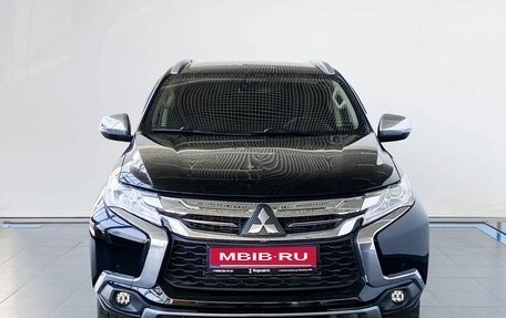 Mitsubishi Pajero Sport III рестайлинг, 2017 год, 2 449 000 рублей, 18 фотография