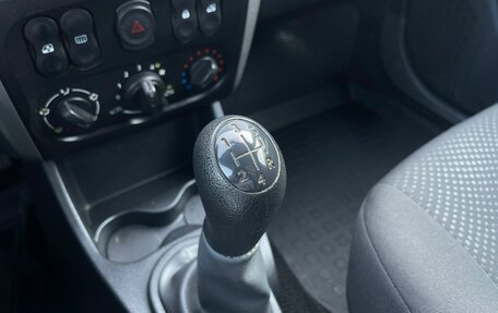 Nissan Almera, 2016 год, 750 000 рублей, 13 фотография