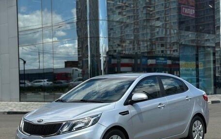 KIA Rio III рестайлинг, 2014 год, 840 000 рублей, 2 фотография