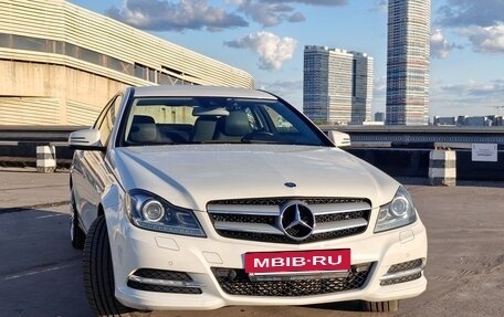 Mercedes-Benz C-Класс, 2012 год, 2 600 000 рублей, 2 фотография
