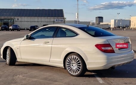 Mercedes-Benz C-Класс, 2012 год, 2 600 000 рублей, 6 фотография