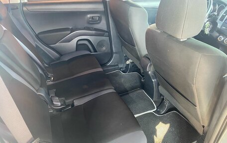 Mitsubishi Outlander III рестайлинг 3, 2012 год, 1 250 000 рублей, 20 фотография