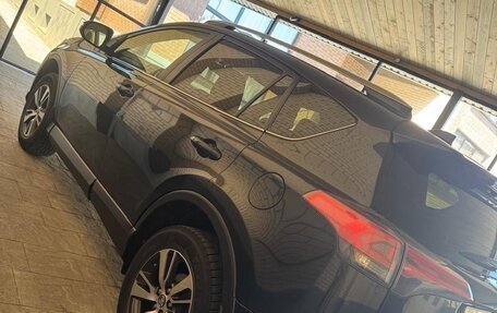 Toyota RAV4, 2015 год, 1 900 000 рублей, 5 фотография