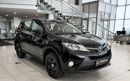 Toyota RAV4, 2014 год, 1 799 000 рублей, 3 фотография