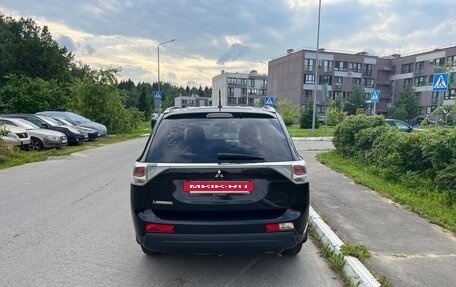 Mitsubishi Outlander III рестайлинг 3, 2013 год, 780 000 рублей, 7 фотография