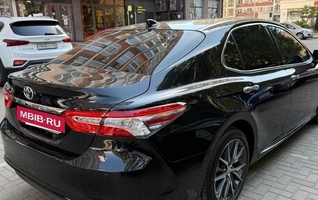 Toyota Camry, 2023 год, 4 200 000 рублей, 4 фотография