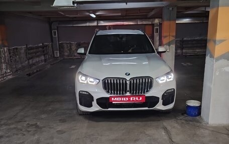 BMW X5, 2021 год, 8 750 000 рублей, 2 фотография
