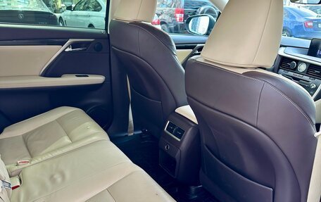 Lexus RX IV рестайлинг, 2016 год, 3 200 000 рублей, 12 фотография