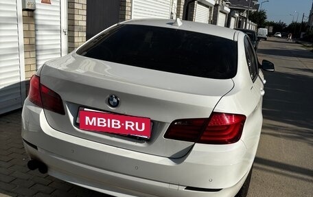 BMW 5 серия, 2010 год, 1 700 000 рублей, 3 фотография