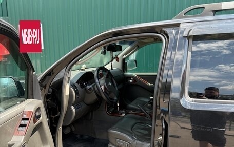 Nissan Pathfinder, 2006 год, 950 000 рублей, 11 фотография