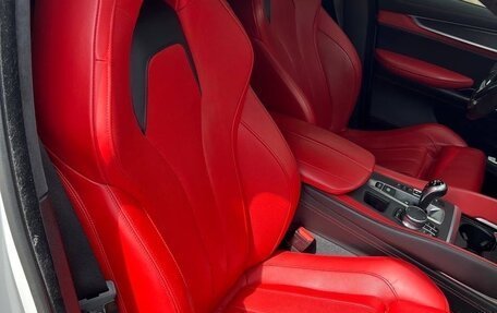 BMW X6 M, 2018 год, 5 800 000 рублей, 8 фотография