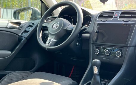 Volkswagen Golf VI, 2011 год, 735 000 рублей, 21 фотография
