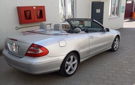 Mercedes-Benz CLK-Класс, 2004 год, 1 770 000 рублей, 2 фотография