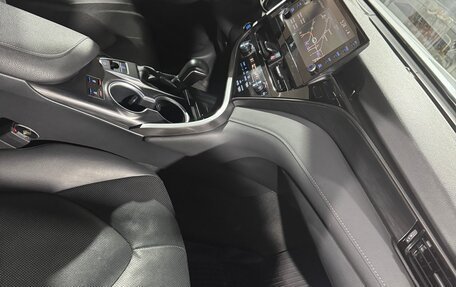 Toyota Camry, 2021 год, 3 450 000 рублей, 6 фотография
