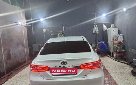 Toyota Camry, 2021 год, 3 450 000 рублей, 4 фотография