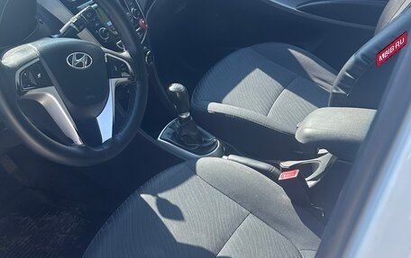 Hyundai Solaris II рестайлинг, 2014 год, 450 000 рублей, 5 фотография